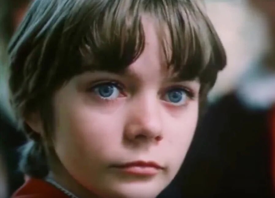 Алисе грустно...