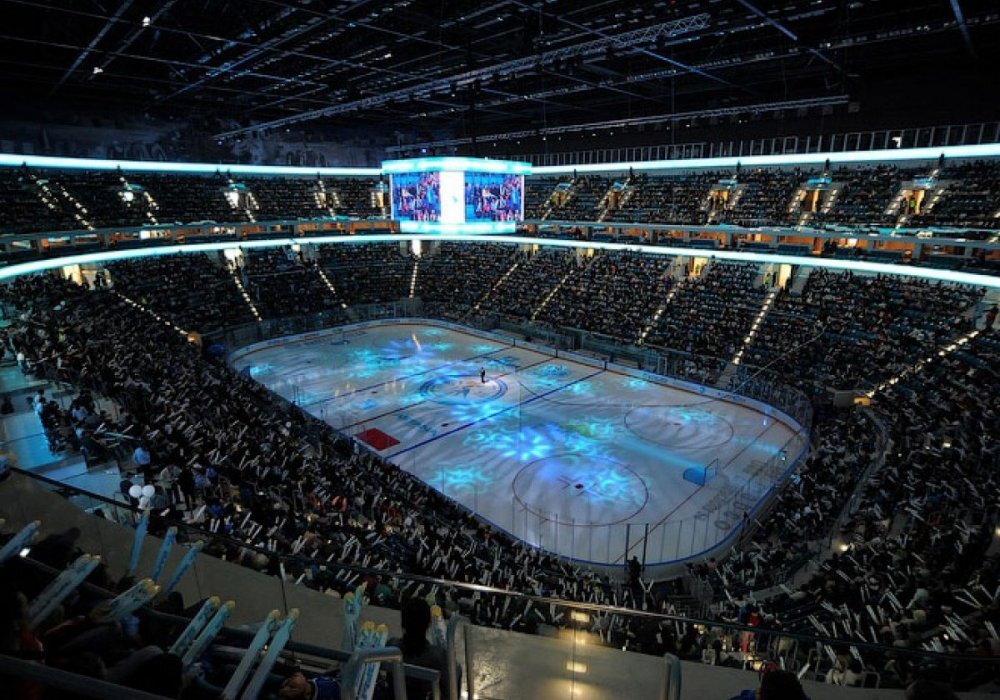 Взято с Яндекс.Картинки. Барыс Арена, Астана (вместительность 11626 зрителей) такое количество и заполненность здесь редкость.На фото запечатлён матч всех звёзд в 2017 году