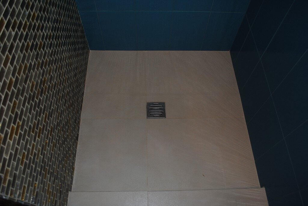 Поддон в дешевой