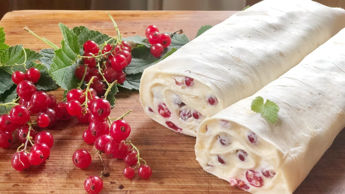 Пирог из красной смородины открытый