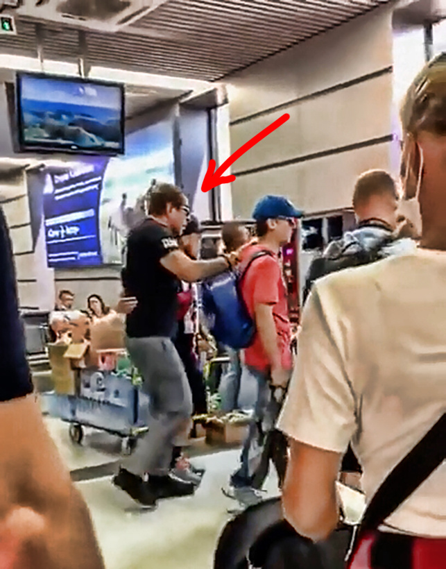 Александр Емельяненко в аэропорту Сочи