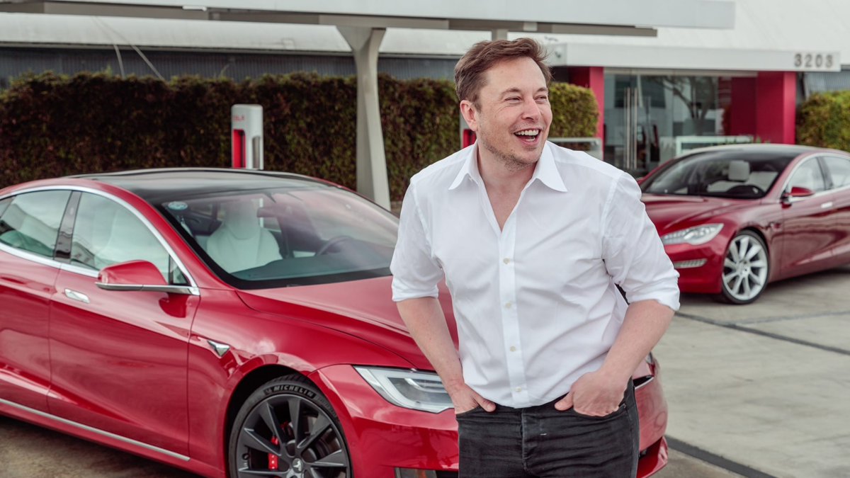 На чем ездит основатель Tesla? Смотрим на автопарк Илона Маска. |  Мастерская Знаний | Дзен