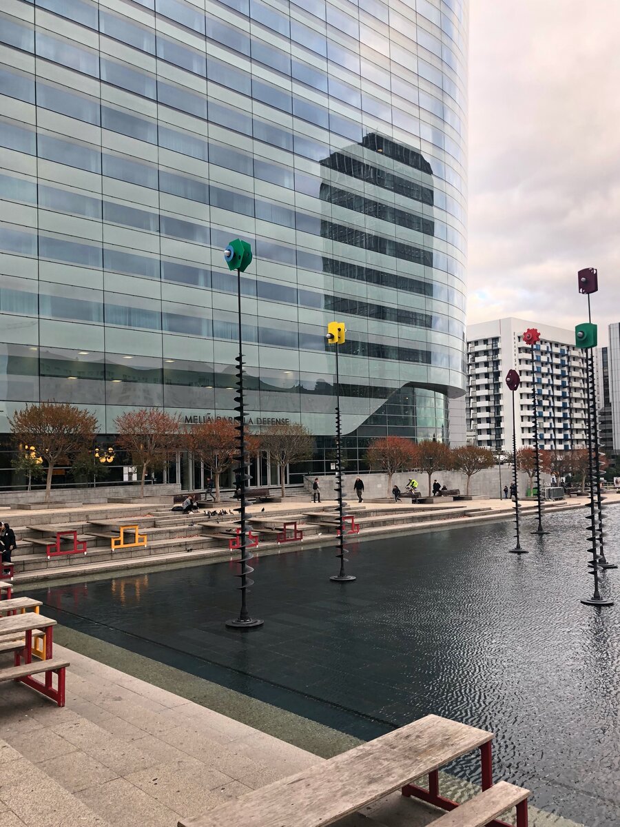 Esplanade de la Défense