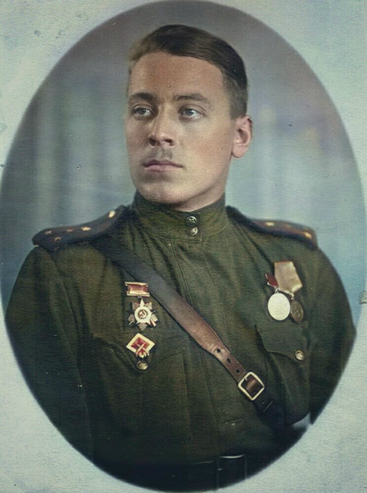 Капитан Филатов Виктор Павлович. 1943 г. Фотография использована в качестве иллюстрации.