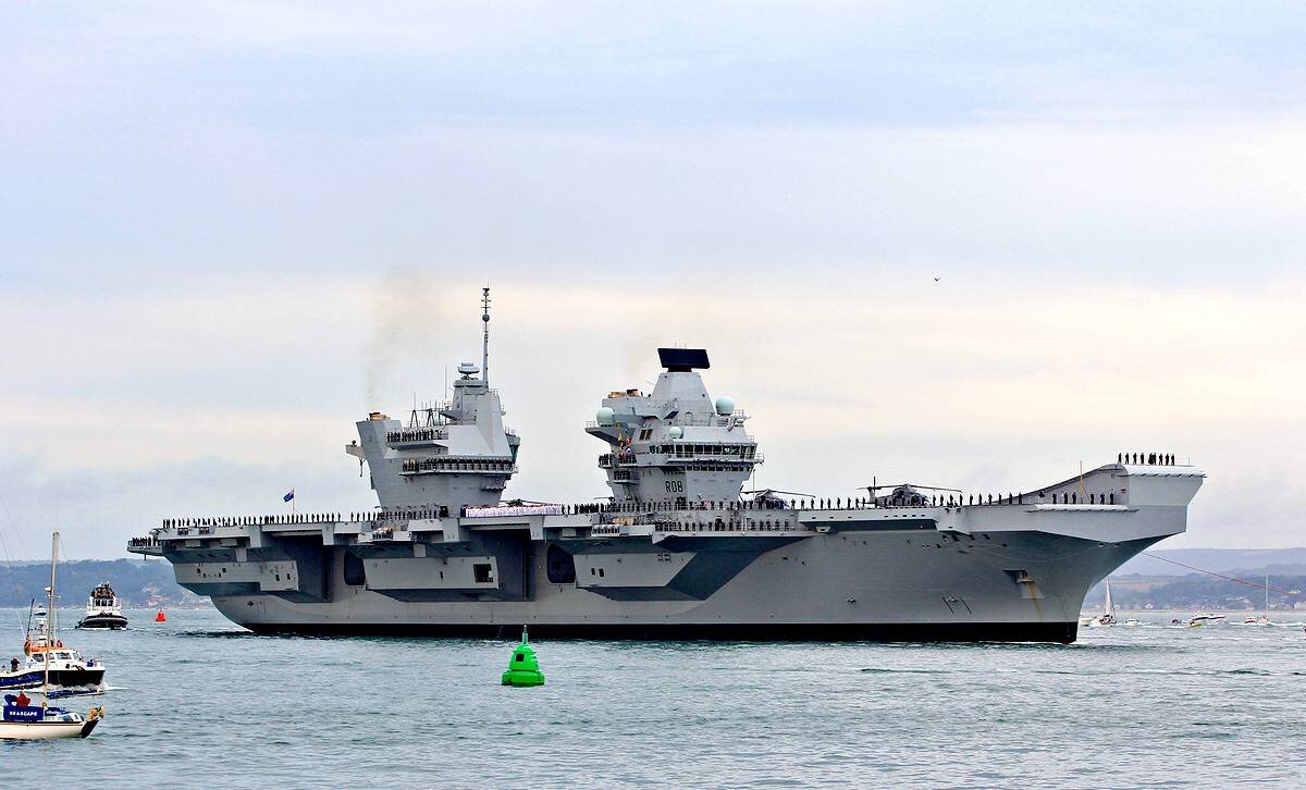 Авианосец Queen Elizabeth