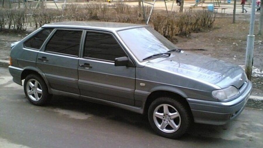 LADA (ВАЗ) 2114, 2006
1.5 MT (77 л.с.)