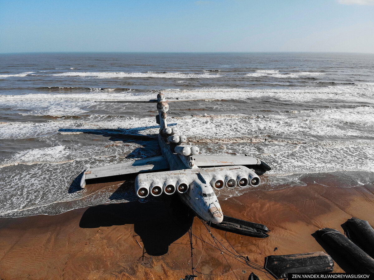 самолет в море в дагестане