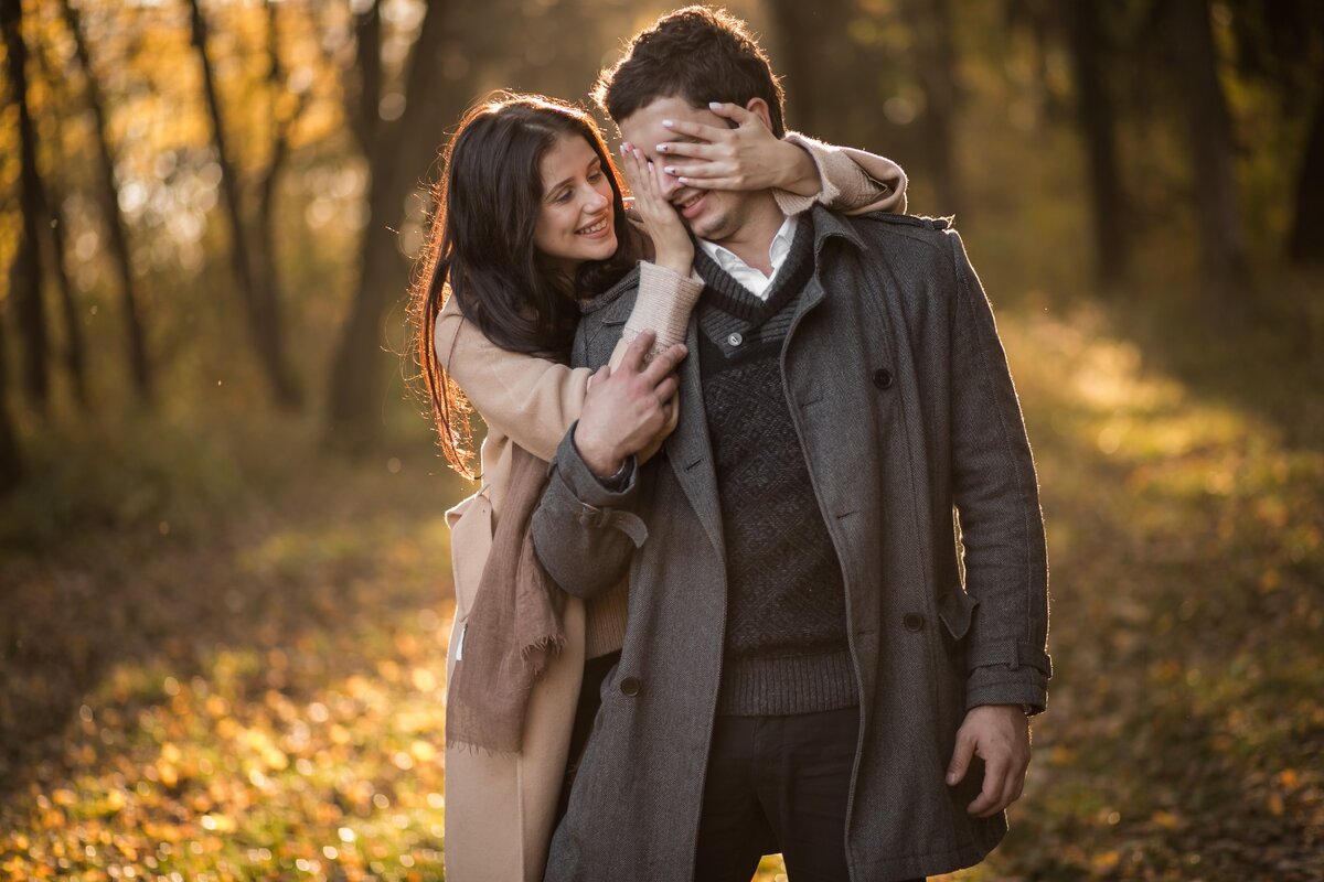 ФОТОМАТЕРИАЛ - https://ru.freepik.com/free-photo/couple-in-love_1602753.htm