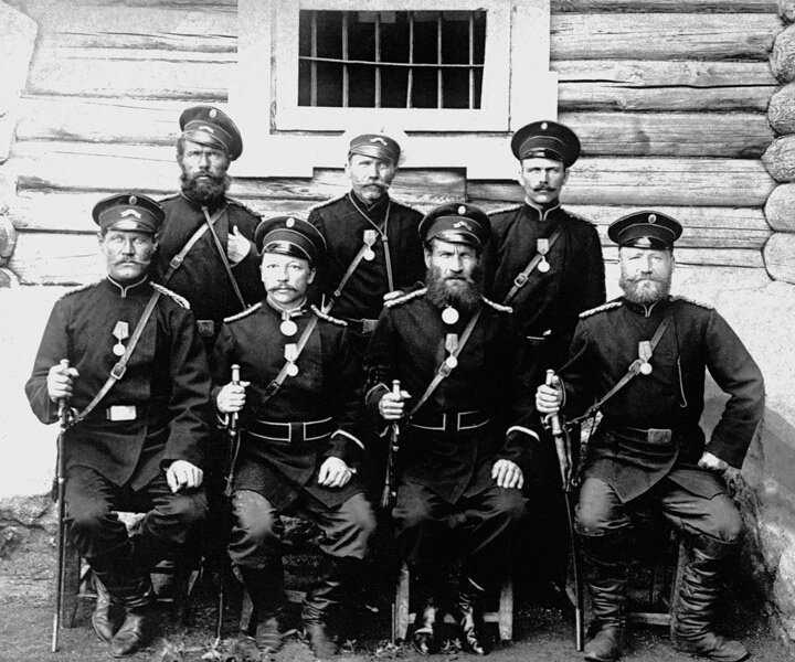 Бутырская тюрьма. Группа надзирателей
Неизвестный автор, 1897 - 1903 год, г. Москва, Государственный музей политической истории России.