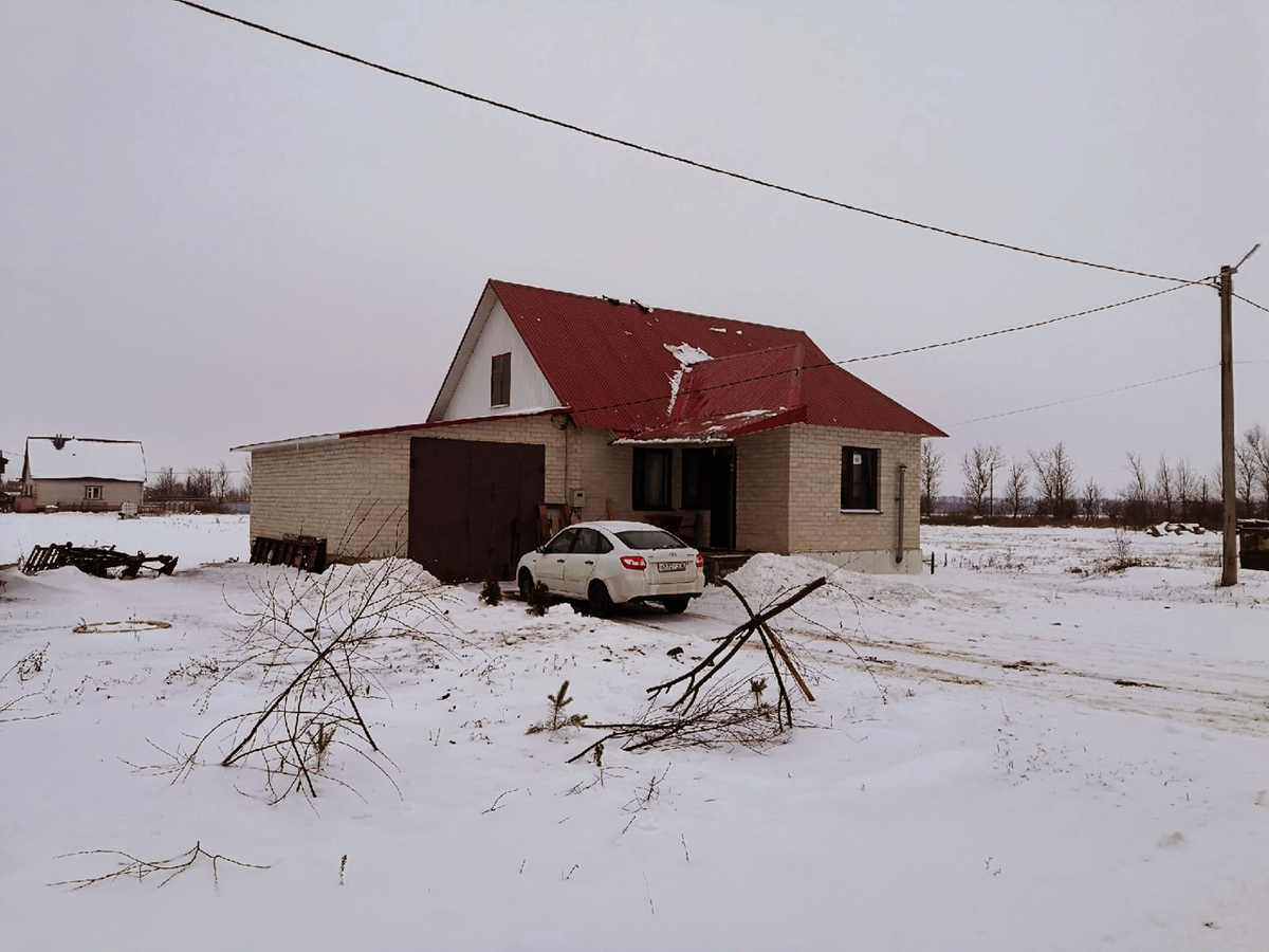 Вот такой небольшой домик получился