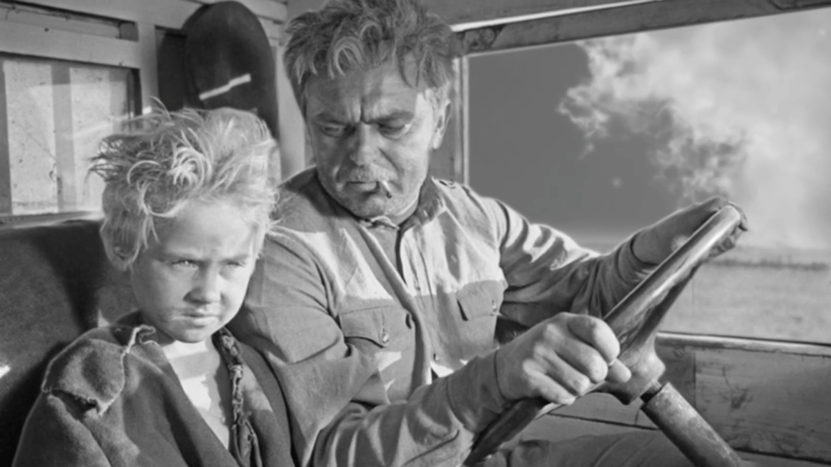 Судьба человека 1959. Ваня с папой ехали на машине