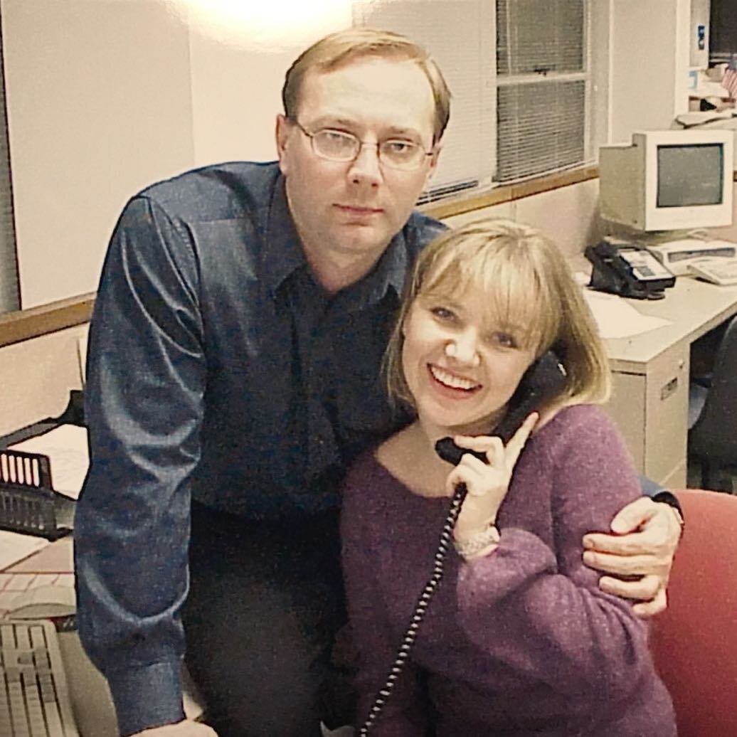 На фото: мы с моей супругой Еленой. Май 2003 года, Нью-Йорк, 770 Лексингтон авеню, компания Холстэд. 