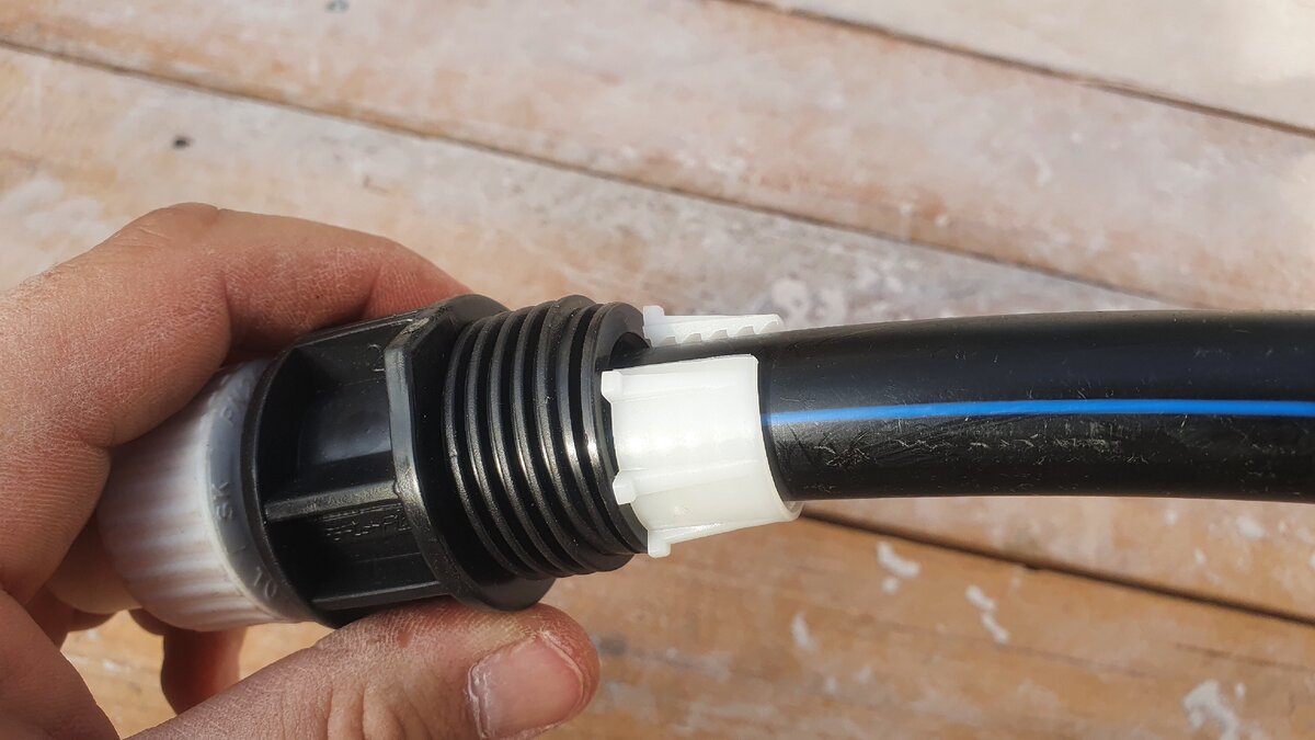 5. Герметизация трубного пакета. Пнд труба 25 соединить с шлангом. Пнд гофра горит или нет. Горение пнд трубы.