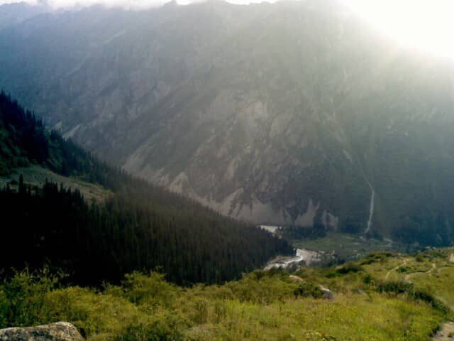 Горы Тянь-Шань, Урочища Ала-Арча.