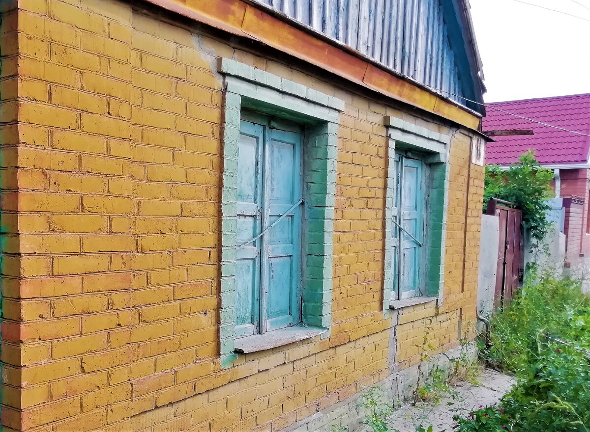 Саман обложенный кирпичом