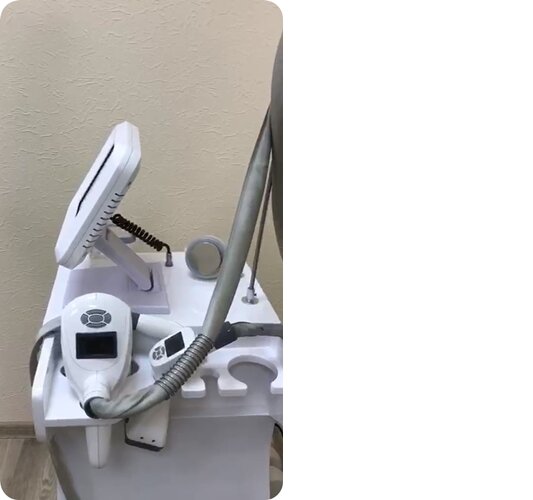 Вот вроде этот аппарат. Но я могу и ошибаться. Там их несколько было! )))