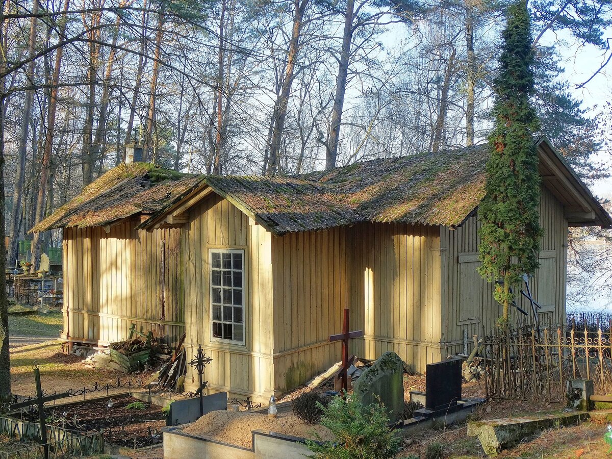 Фото: https://commons.wikimedia.org/wiki/Category:Orthodox_church_in_Druskininkai_cemetery#/media/File:Druskininkai,_kapini%C5%B3_cerkv%C4%97.JPG