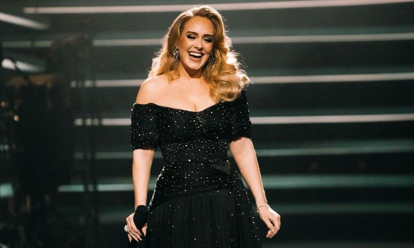  Адель 
​Фото: Instagram