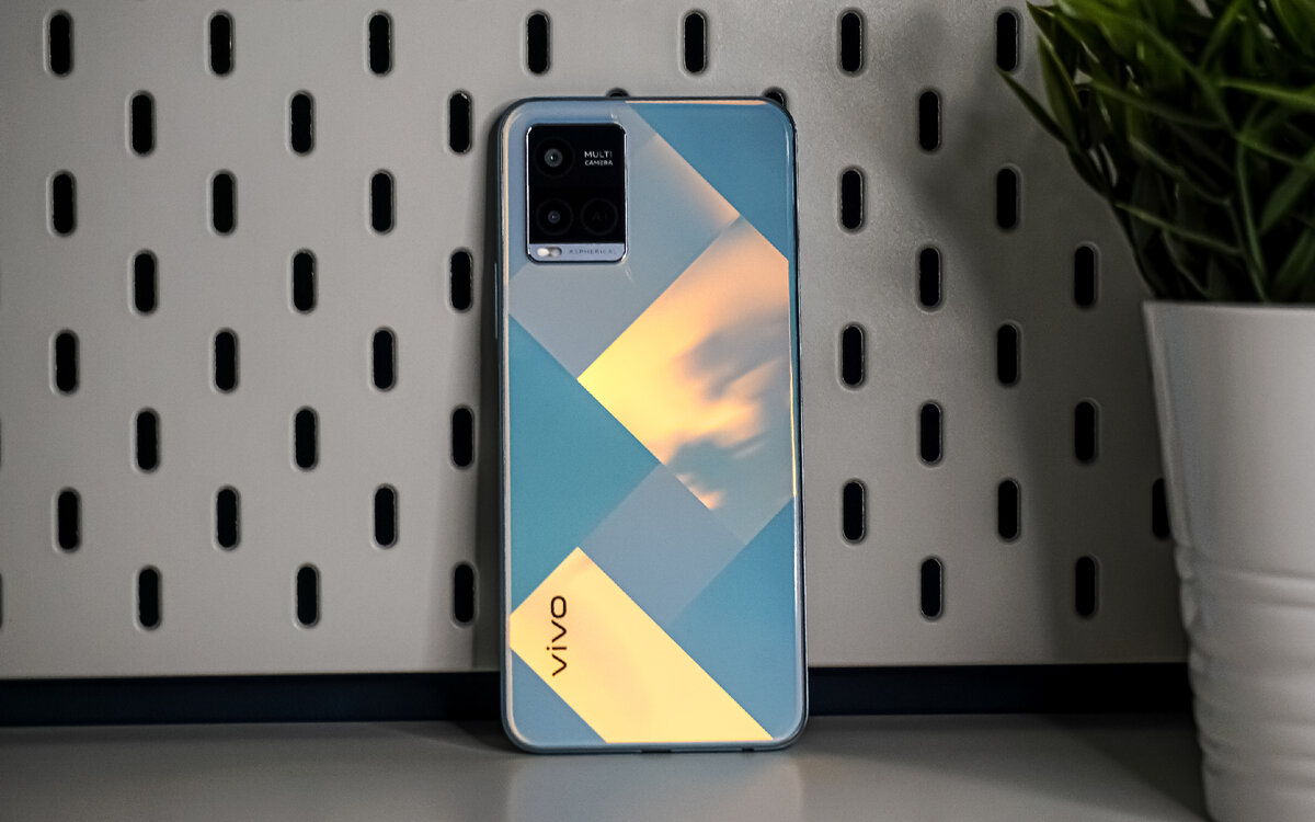 Смартфон Vivo Y21