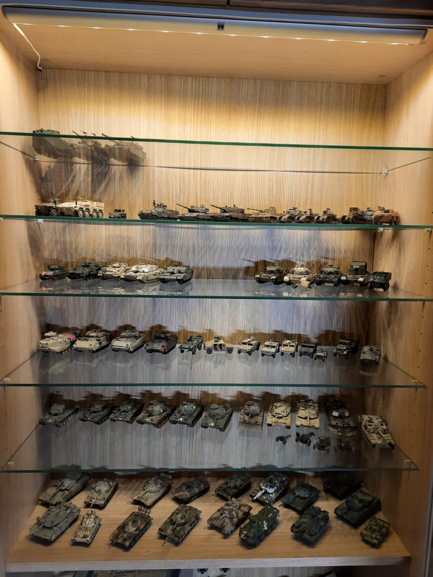 Так уж вышло, что на одной стороне живет иностранщина...