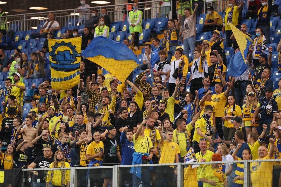     Болельщики поздравили команду с победой над "Динамо". Фото: ФК "Ростов".