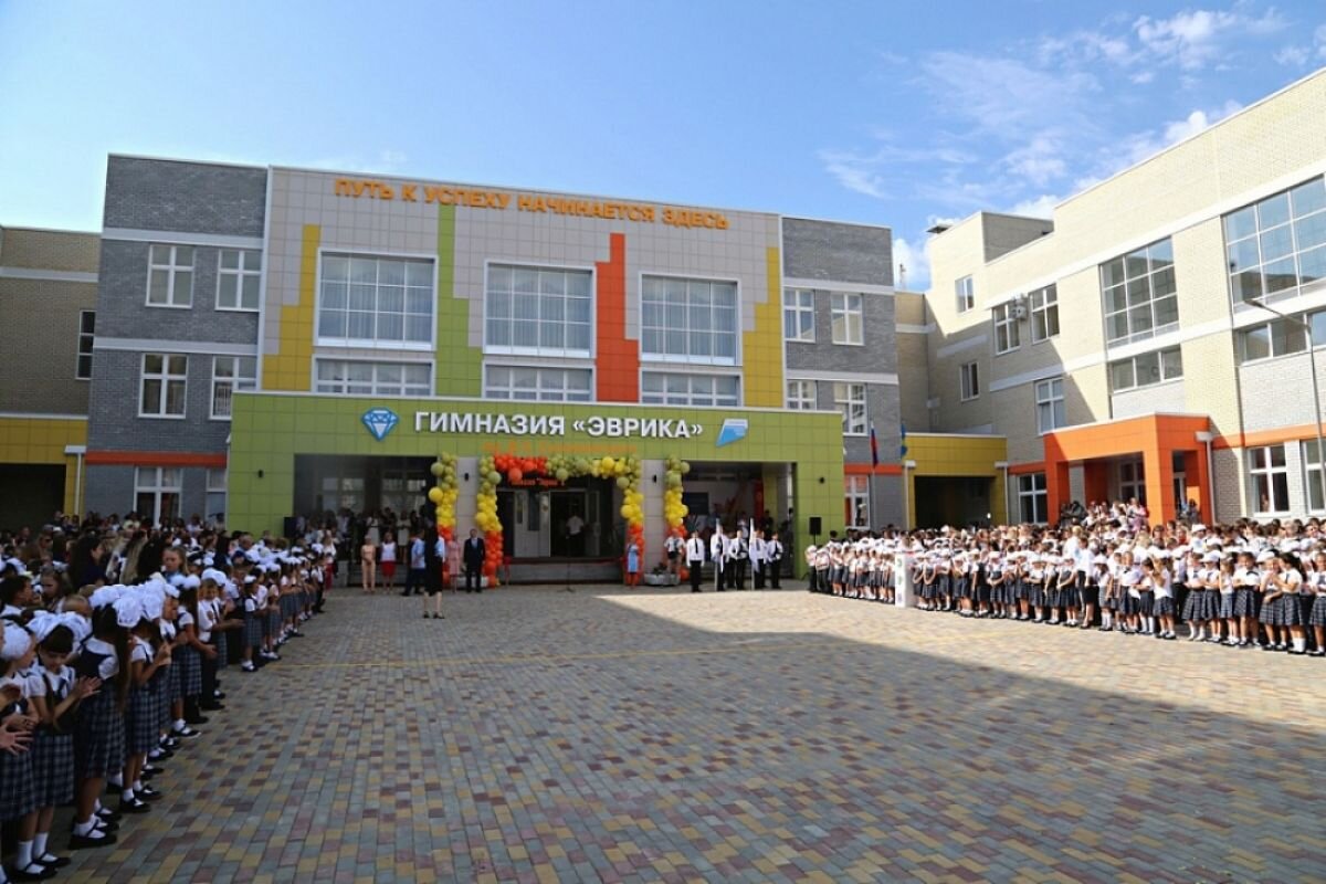    Две новые школы на 1100 и 1550 мест открылись в Анапе 1 сентября