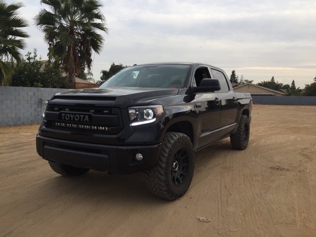 Toyota Tundra Snow