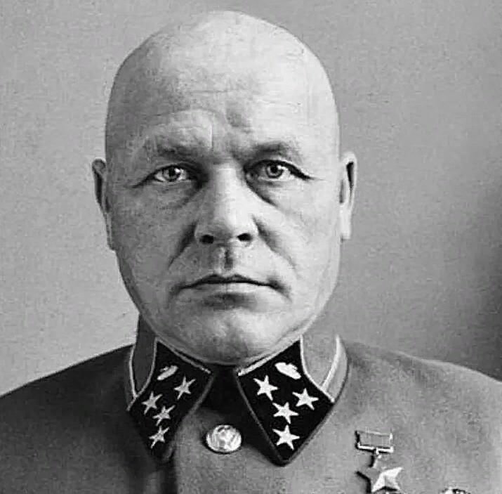 Павлов Дмитрий Григорьевич. Генерал Армии, Герой Советского Союза (1897 - 1941).