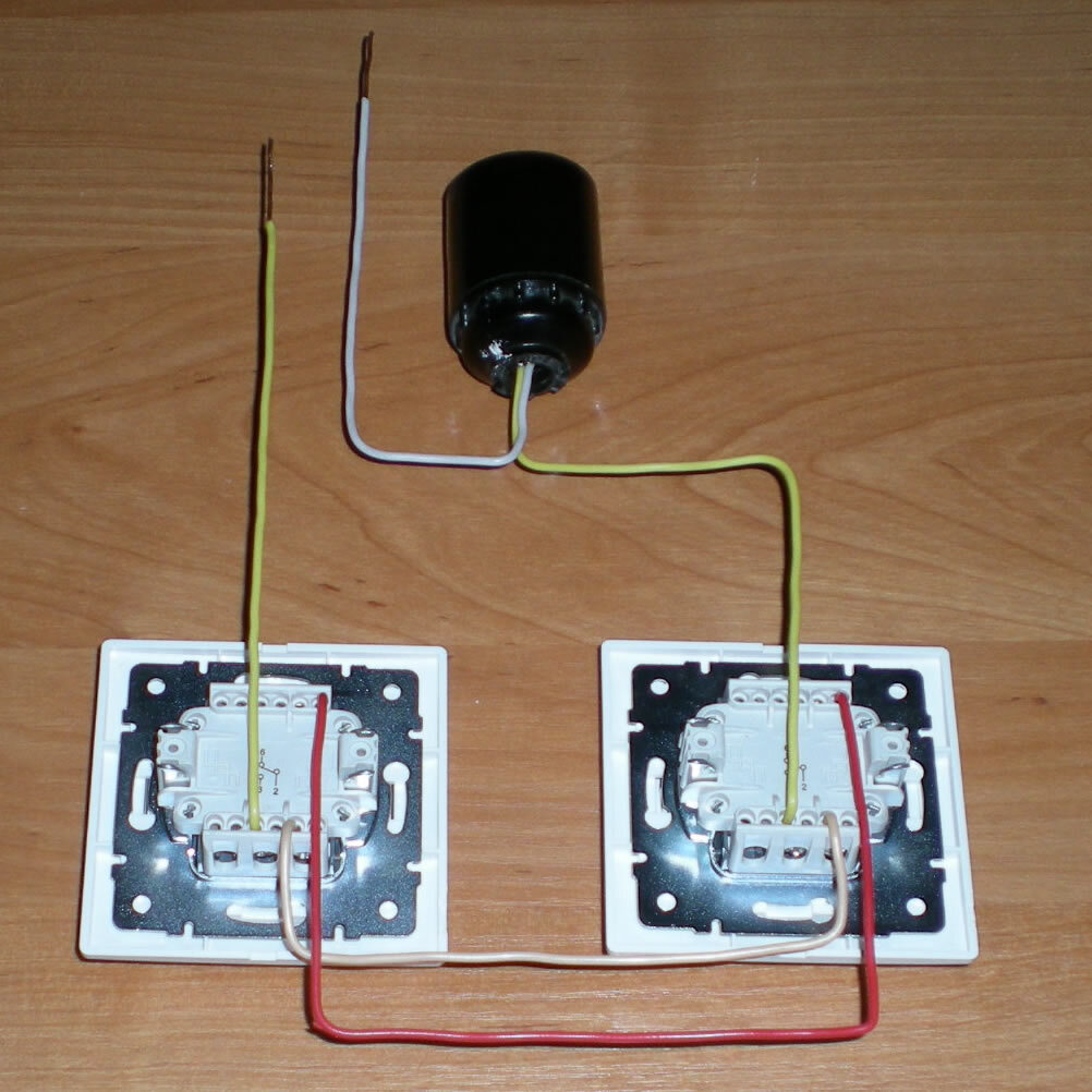 Наше электричество. Делаем проходной выключатель. Схема | Техно 206 | Дзен