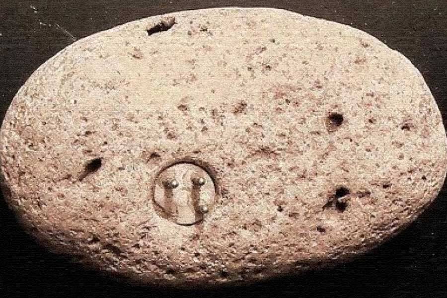 Необычный артефакт найденный Джоном Уильямсом