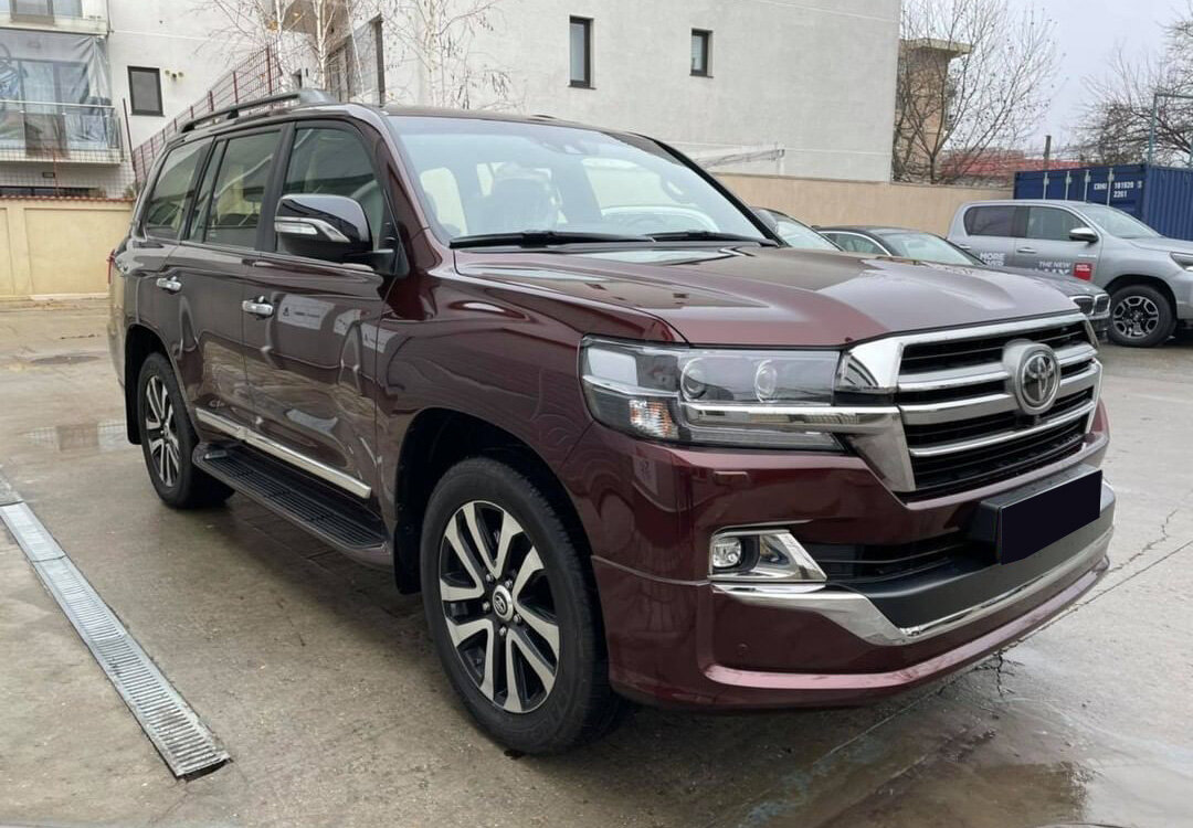 Какой внедорожник я бы купил вместо Toyota Land Cruiser – ТОП-5 не менее  достойных «рамников» | НОВЫЕ АВТОМОБИЛИ | Дзен