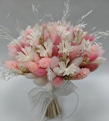 Авторский букет в нежно-розовых тонах
