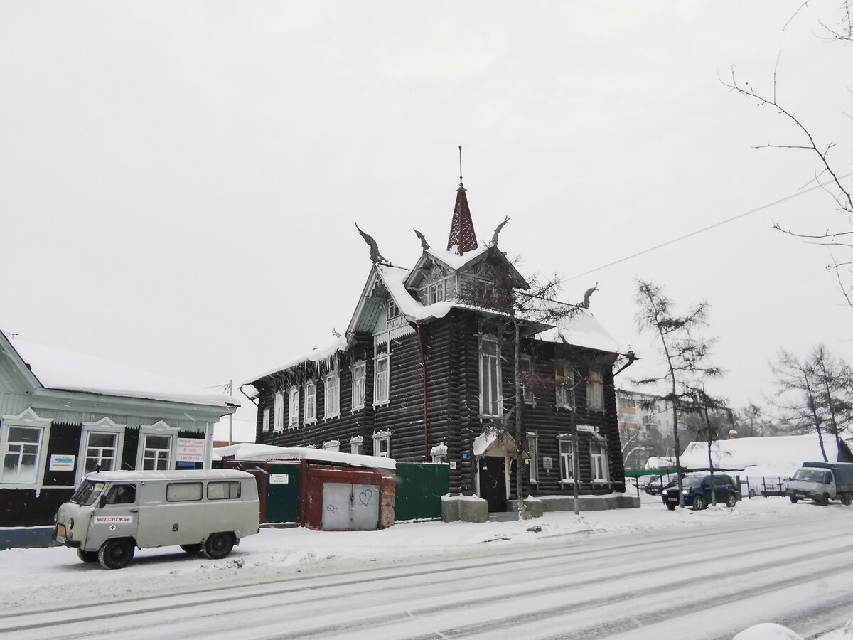 Дом с драконами в Томске. >>>>