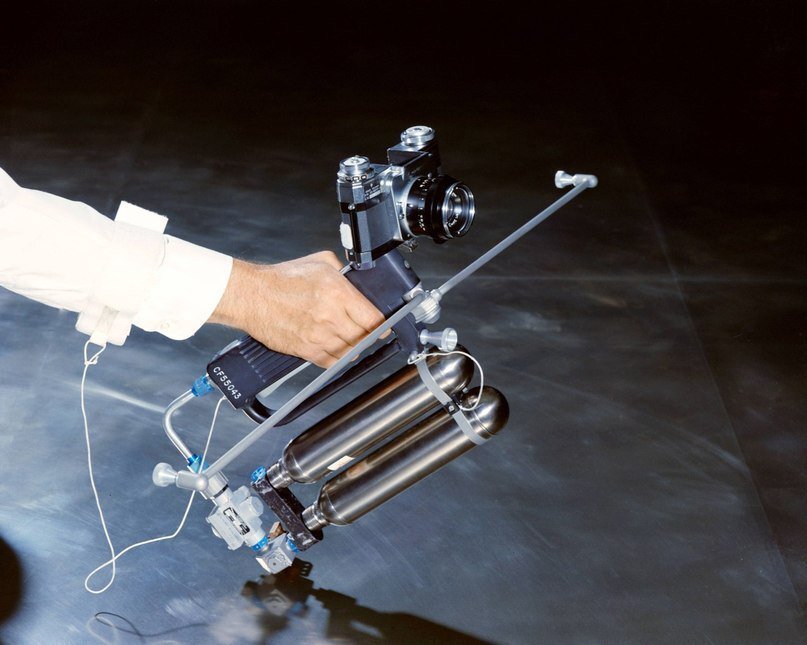 Вид пистолета для перемещения в космосе. Фотография взята из открытых источников яндекс-фото.