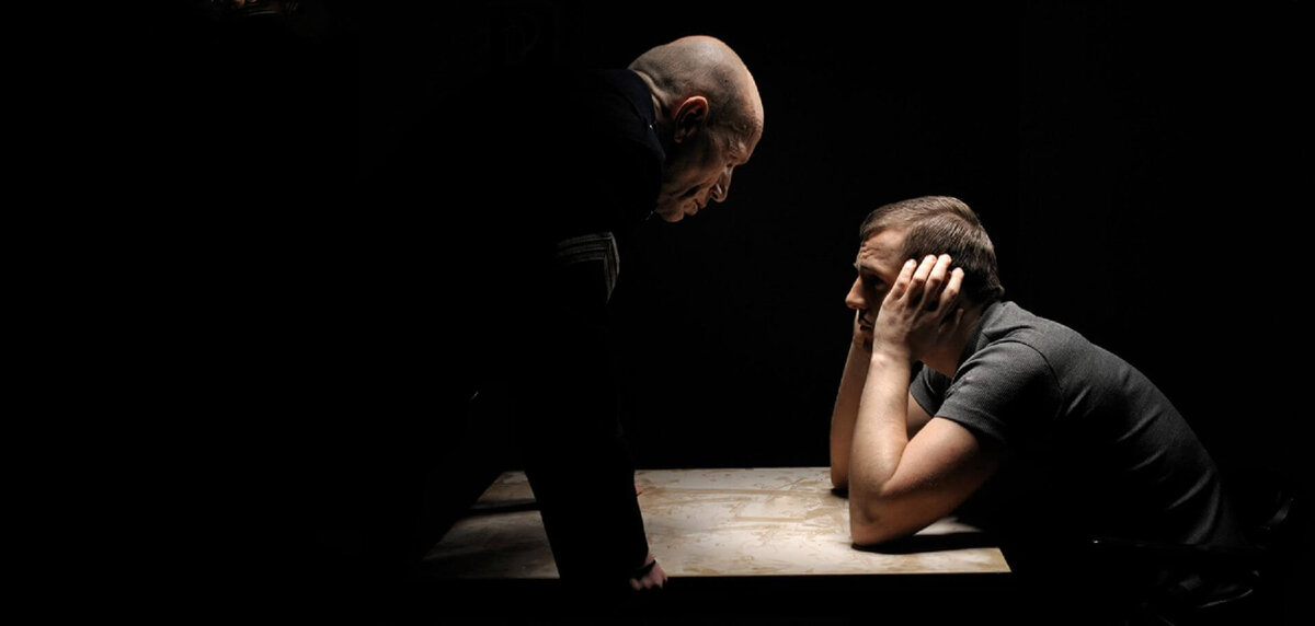 В комментариях оставлю фото документов. Сразу скажу, я не уверен в их подлинности и нашел их в интернете.