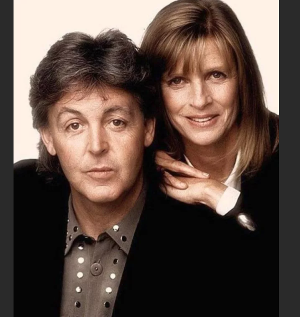 Фото в свободном доступе интернета. Пол и Линда Маккартни...