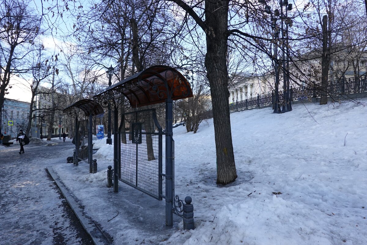 где снимали зему. левиафан кировск. хрустальный где снимали. чародеи здание нуину. палаты где снимали иван васильевич меняет профессию.