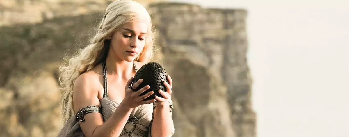 Источник: http://braindamaged.fr/wp-content/uploads/2018/04/game-of-thrones-lorigine-des-oeufs-de-dragons-de-daenerys-sera-revelee-dans-fire-and-blood-une.jpg