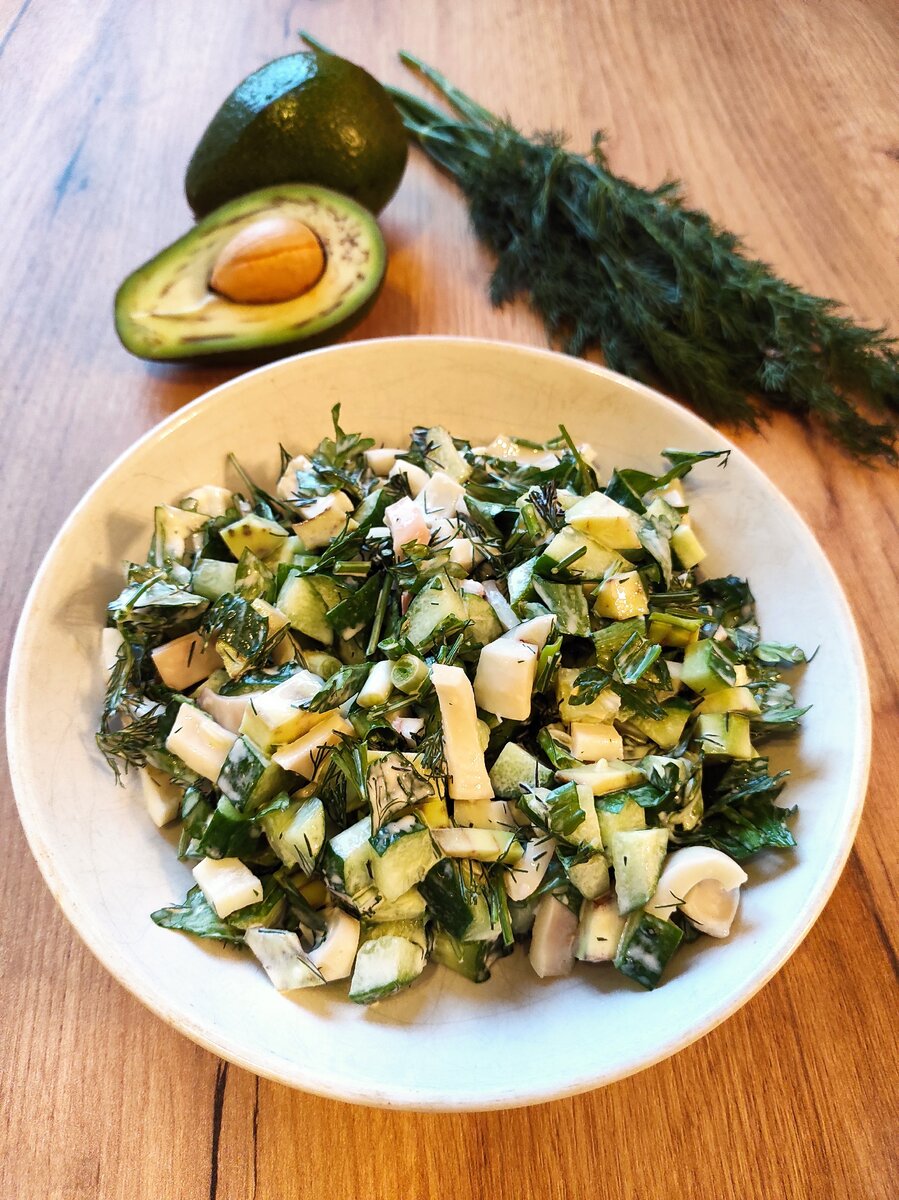 Любимые кальмары и много зелени