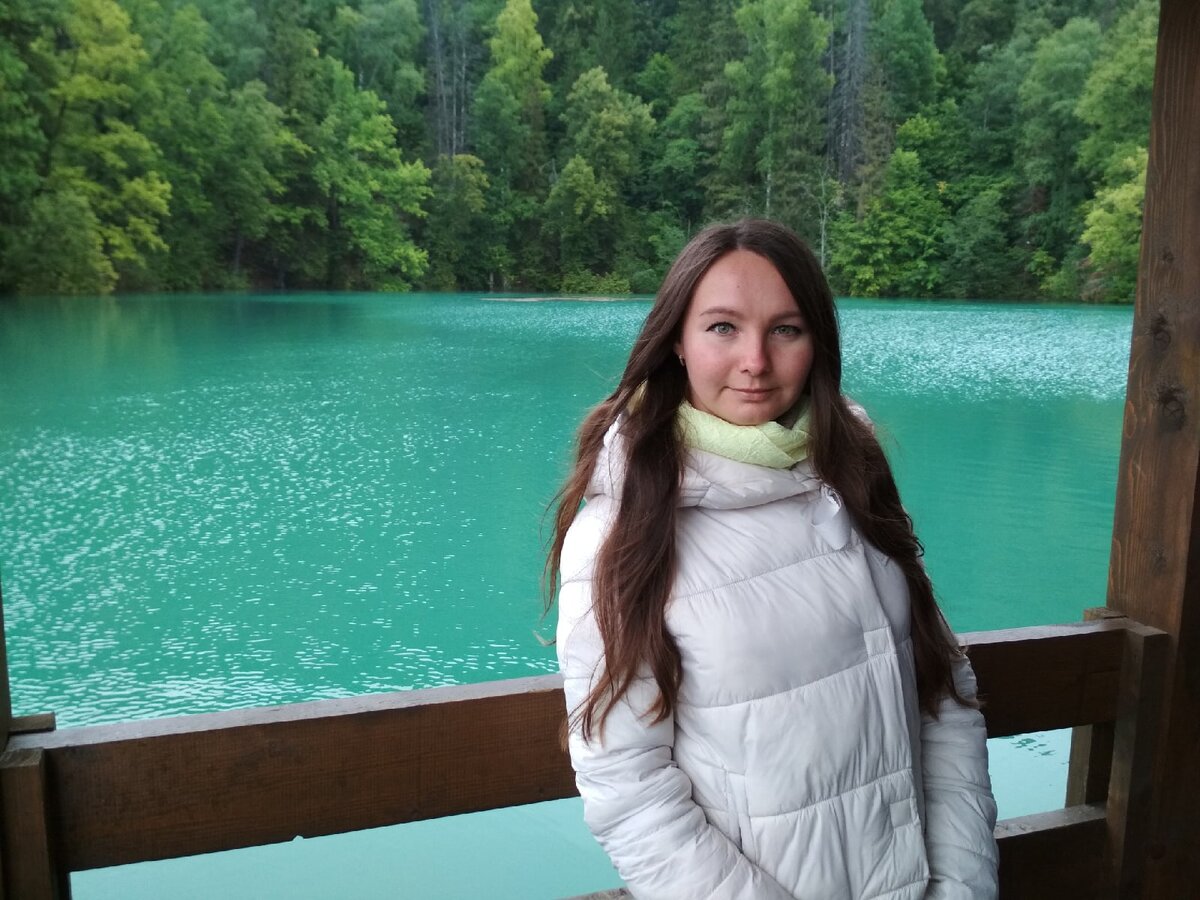 Такого цвета была вода в августе