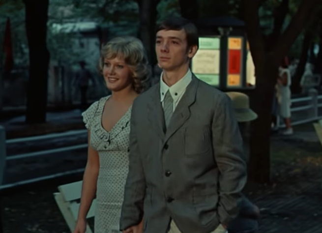 Кадр из фильма "Сентиментальный роман". 