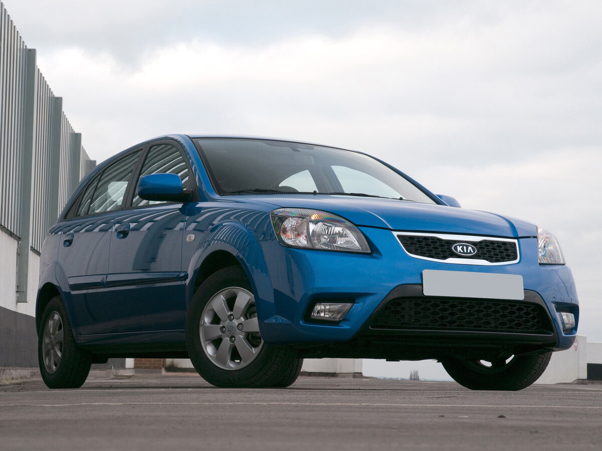 Kia Rio 2 поколения в рестайлинге