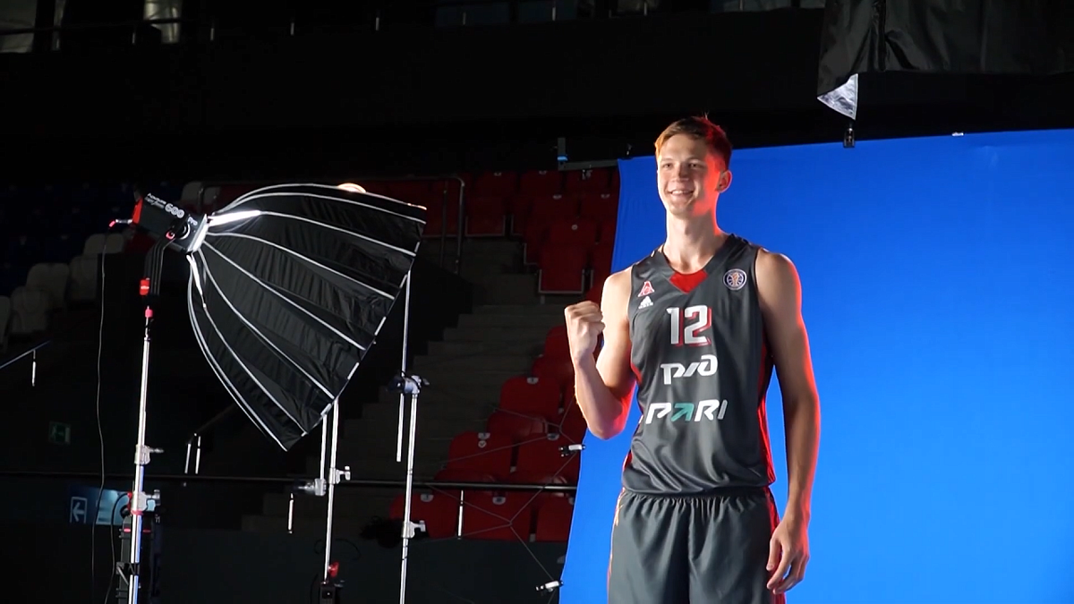    Баскетбольный «Локо» готовится к новому сезону и провел медиадень. Фото: телеканал «Краснодар»