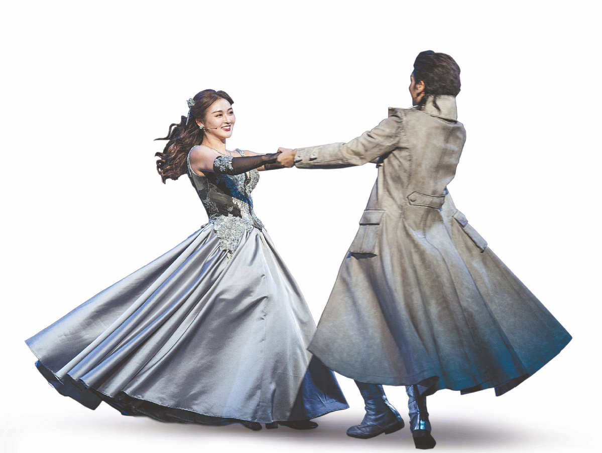 Главные персонажи мюзикла "Монте-Кристо", поставленного в Шанхае (Фото: "Чайна Дейли")