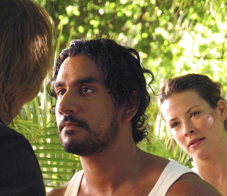 Кадр с Нэвином Эндрюсом из сериала "Остаться в живых"