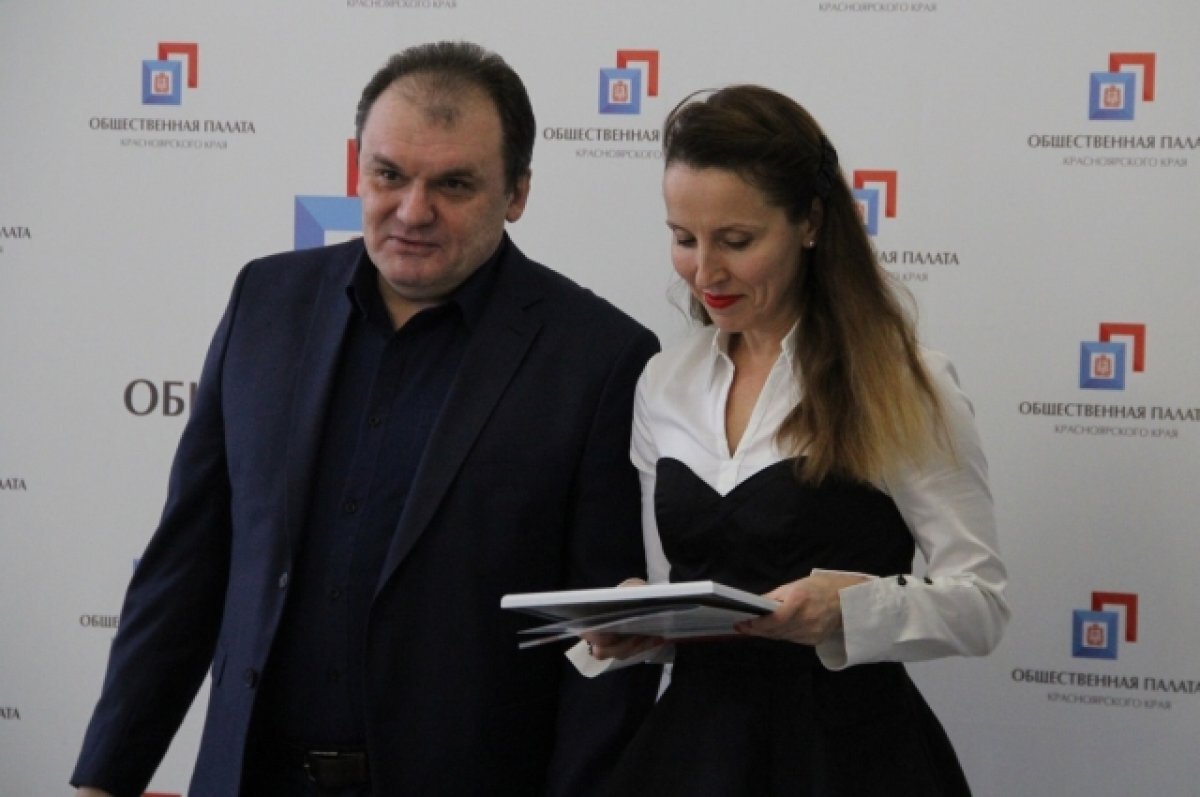    Елена Бухтоярова, как неравнодушный человек, чутко реагирует на интересные судьбы и темы.