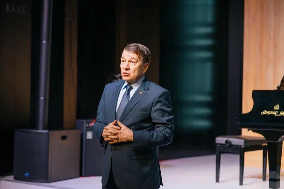     На открытии выступил министр культуры Удмуртии Владимир Соловьев Мария Бакланова