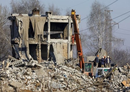    "Не надо впаривать про мобильники". В сети обсуждают реакцию Минобороны на трагедию в Макеевке