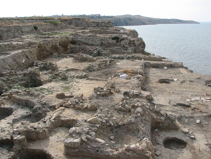 Развалины греческого города Гермонасса возле станицы Тамань на предположительном месте более поздней Тмутаракани 