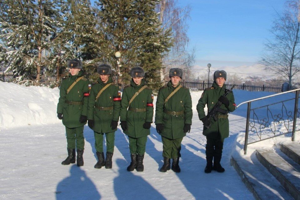     Проводили бойцов со всеми воинскими почестями. Фото: Администрация Медногорска